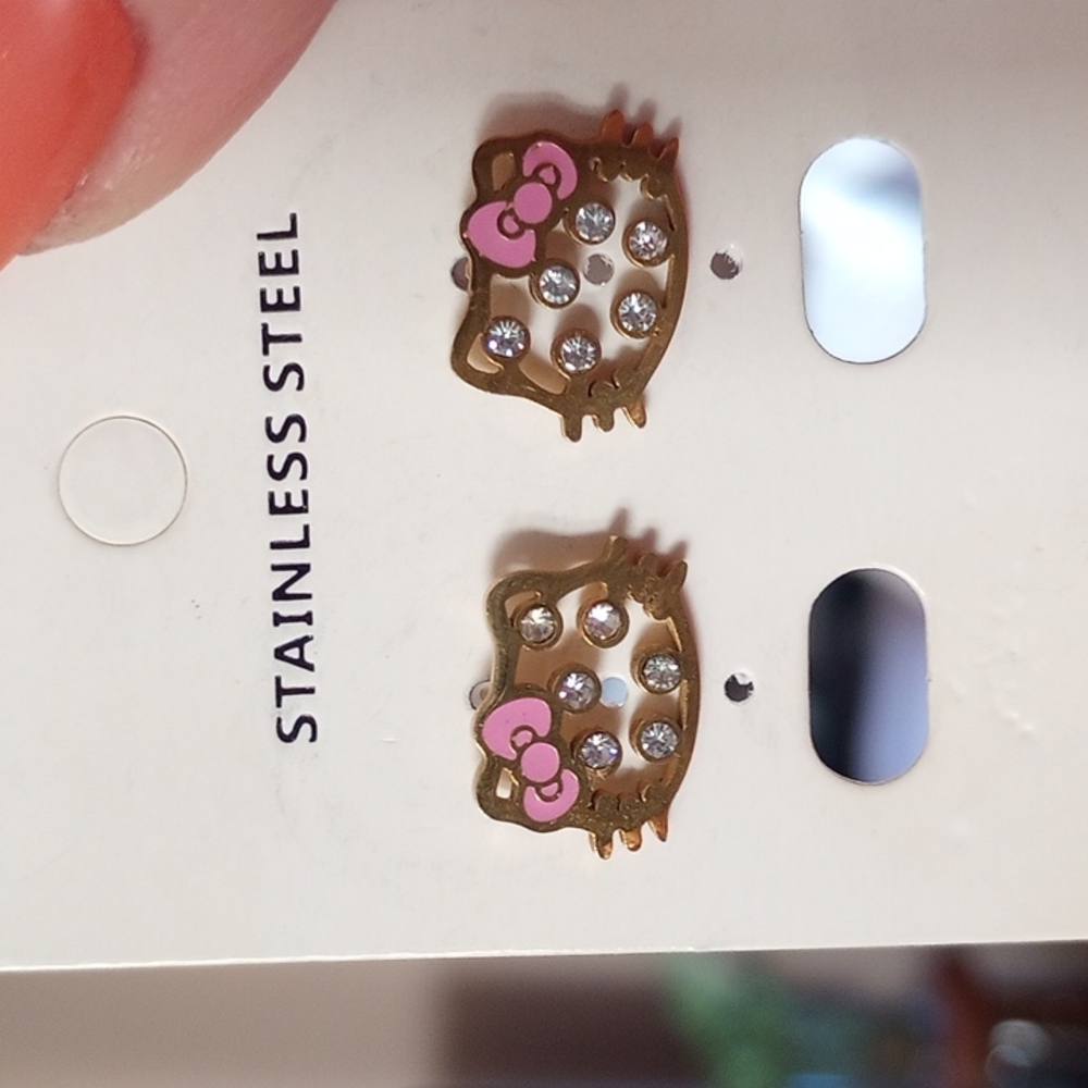 Hello Kitty earrings